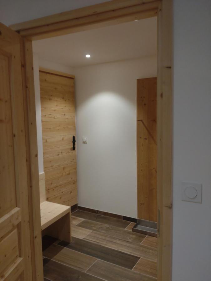 לה פלאנייה La Maizon Du Bois - Le Haut Appartement De 130 M2 - Le Bas Appartement De 70 M2 מראה חיצוני תמונה